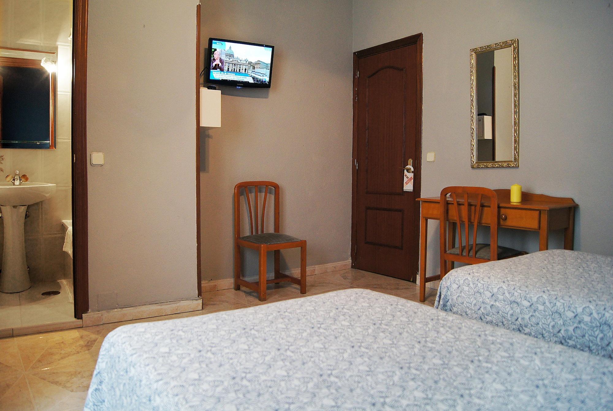 Hostal Fuencarral Kryse 马德里 外观 照片