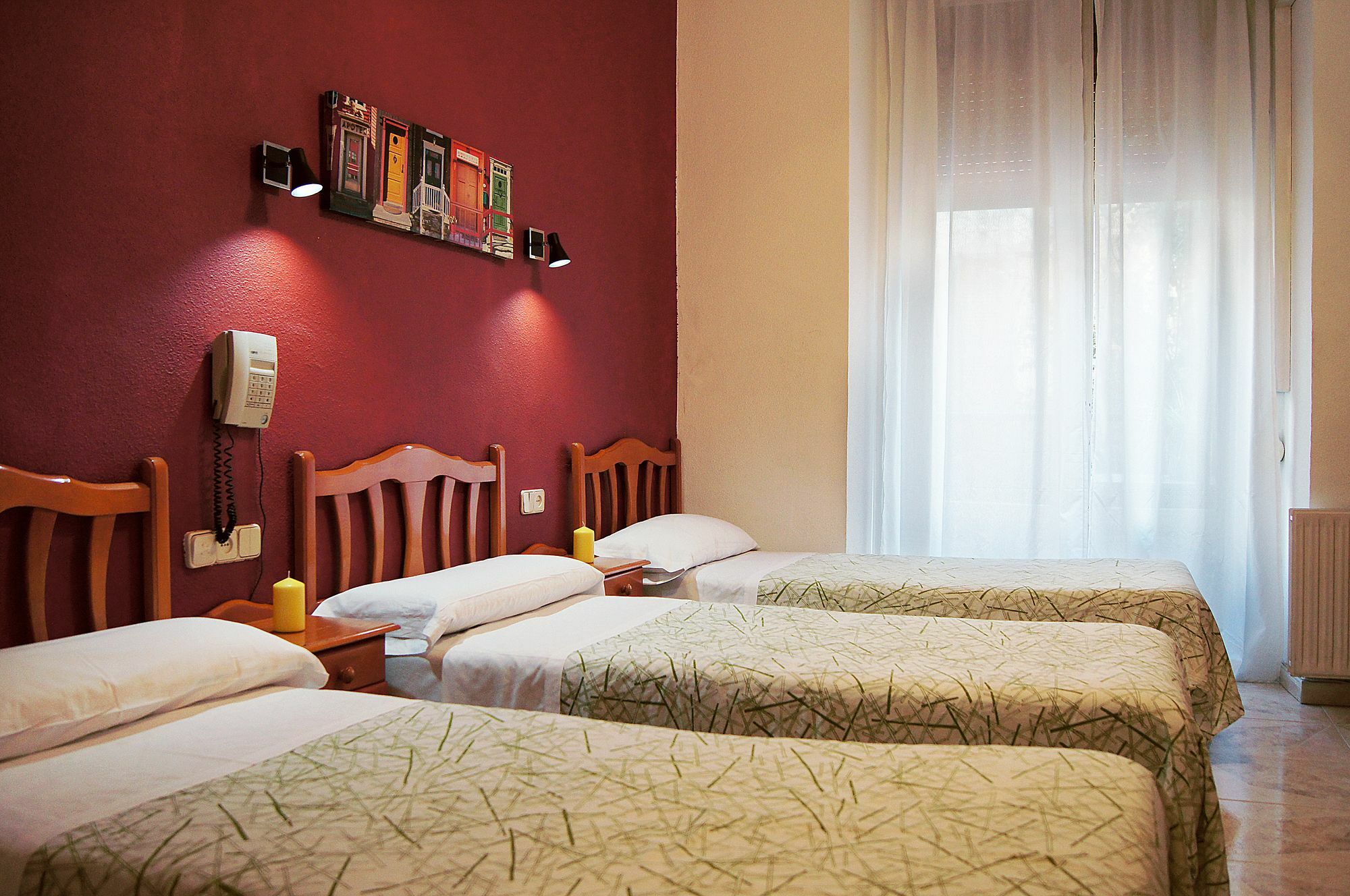 Hostal Fuencarral Kryse 马德里 外观 照片